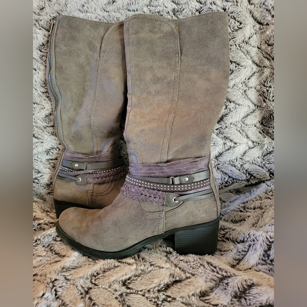 { SO } tall strappy boots size 9.5